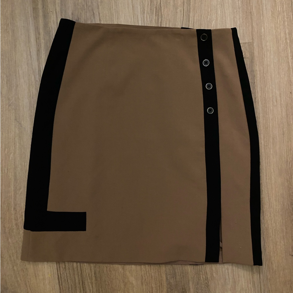 White House Black Market mini skirt